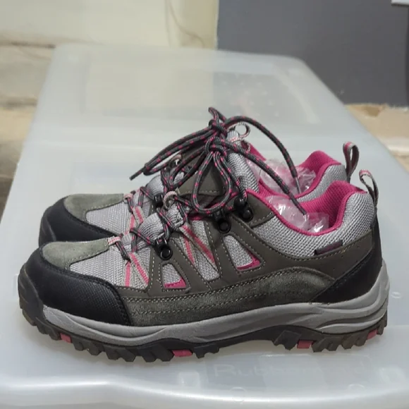 Women's Bearpaw Hiking Shoes - Picture 1 of 4